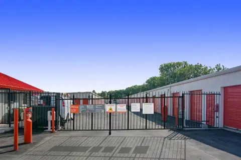 Public Storage photo 2