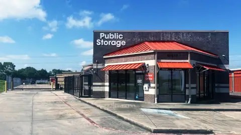 Public Storage in Manvel, TX