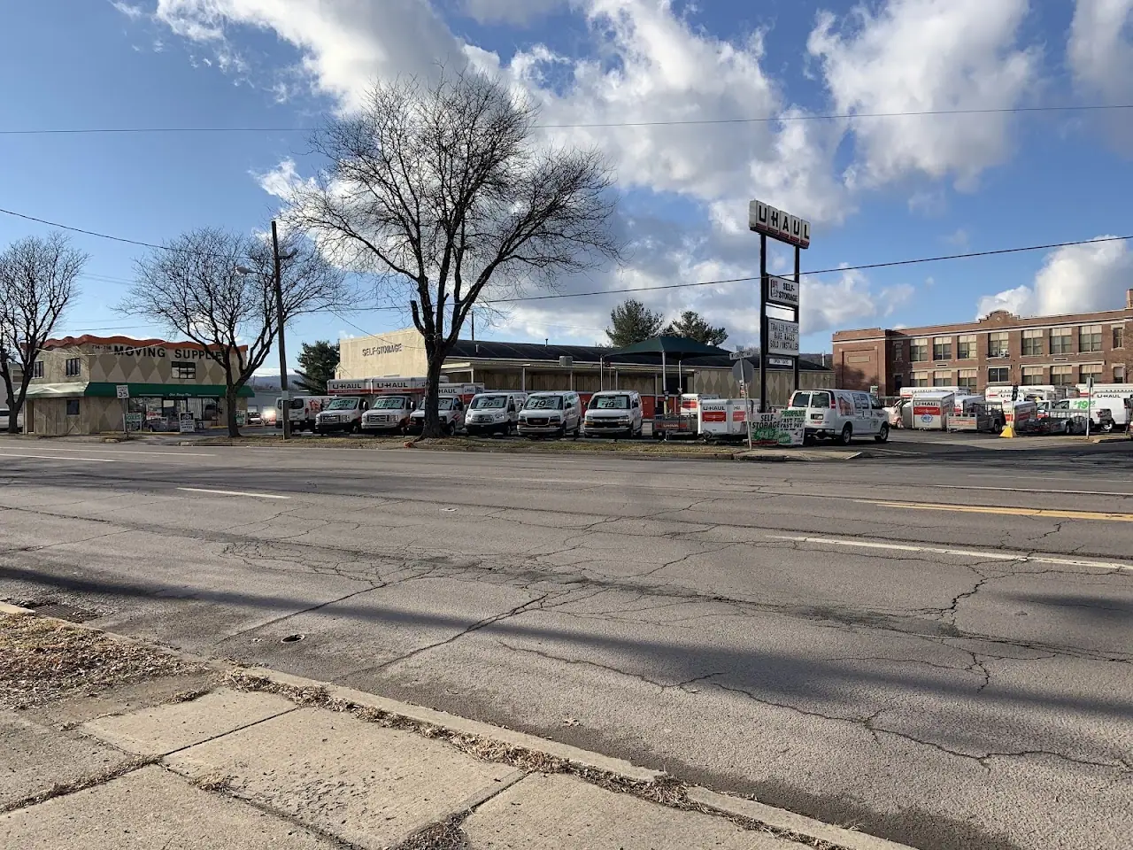 Self-Storage at U-Haul, RV storage in Kingston