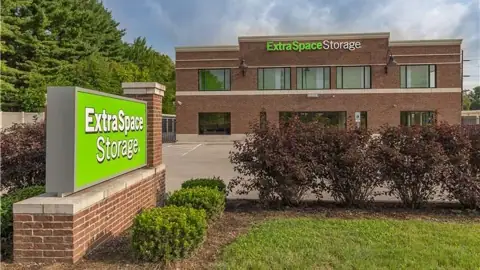 Extra Space Storage in Carmel, IN