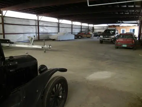 Rocky Ridge Vehicle Storage photo 3
