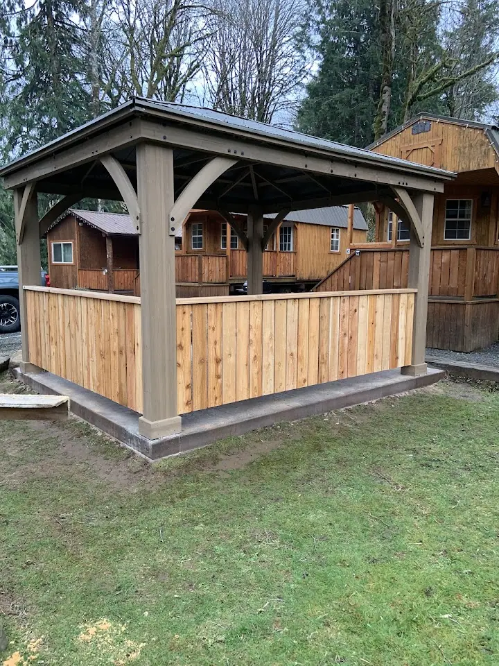 RV Outdoor Adventures & Cabins, RV storage in Clatskanie
