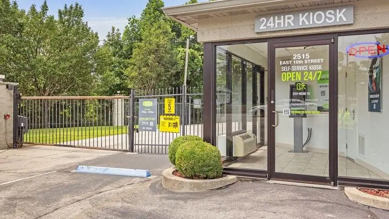 Extra Space Storage, RV storage in Jeffersonville