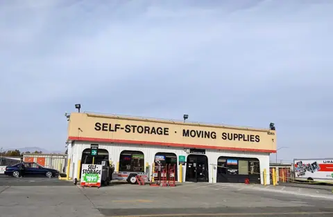 U-Haul Trailer Hitch Super Center of Dublin in Dublin, CA