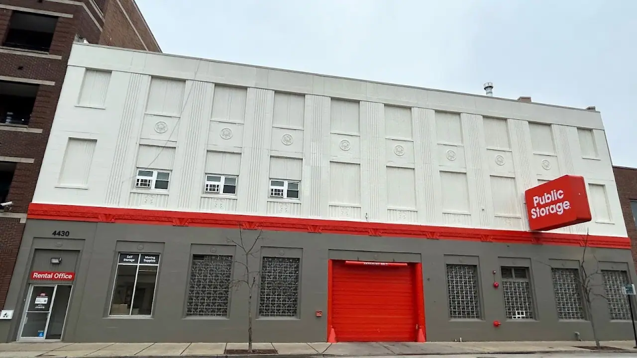 Public Storage, RV storage in Chicago