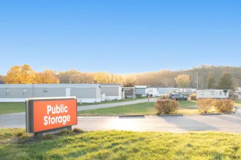 Public Storage photo 2