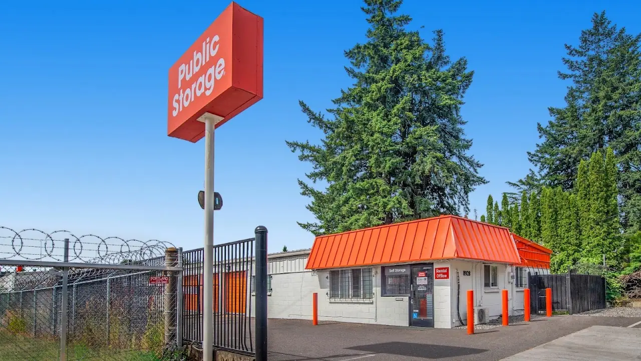 Public Storage, RV storage in Portland