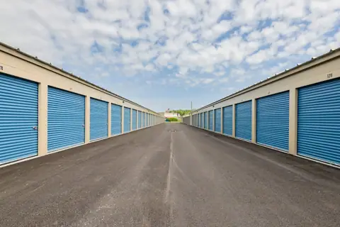 Avondale Mini Storage photo 2