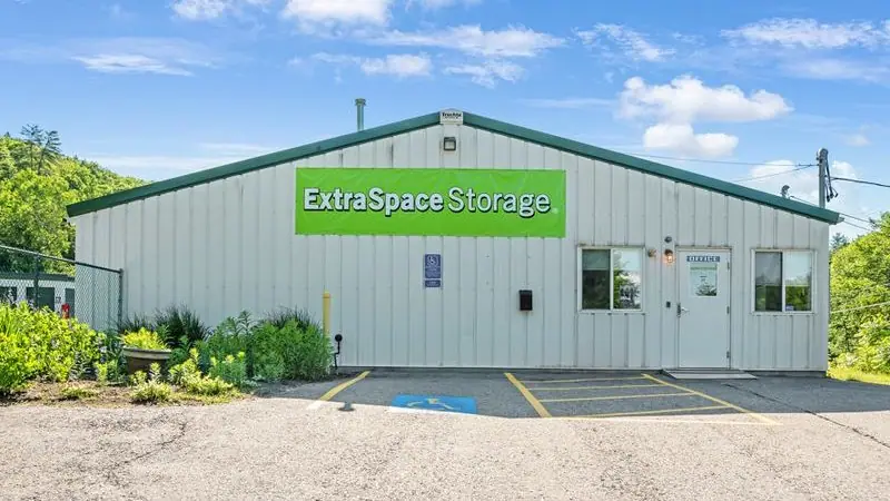 Extra Space Storage, RV storage in Swanzey