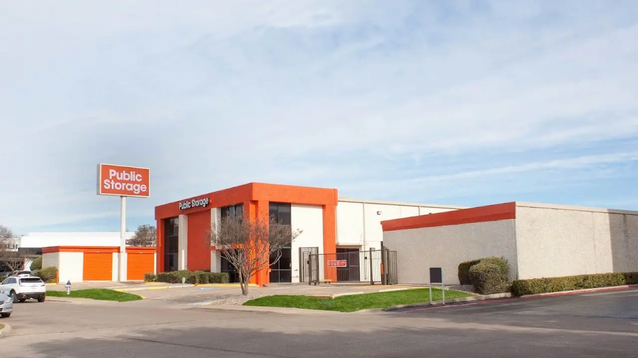 Public Storage, RV storage in Dallas