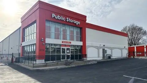 Public Storage photo 2