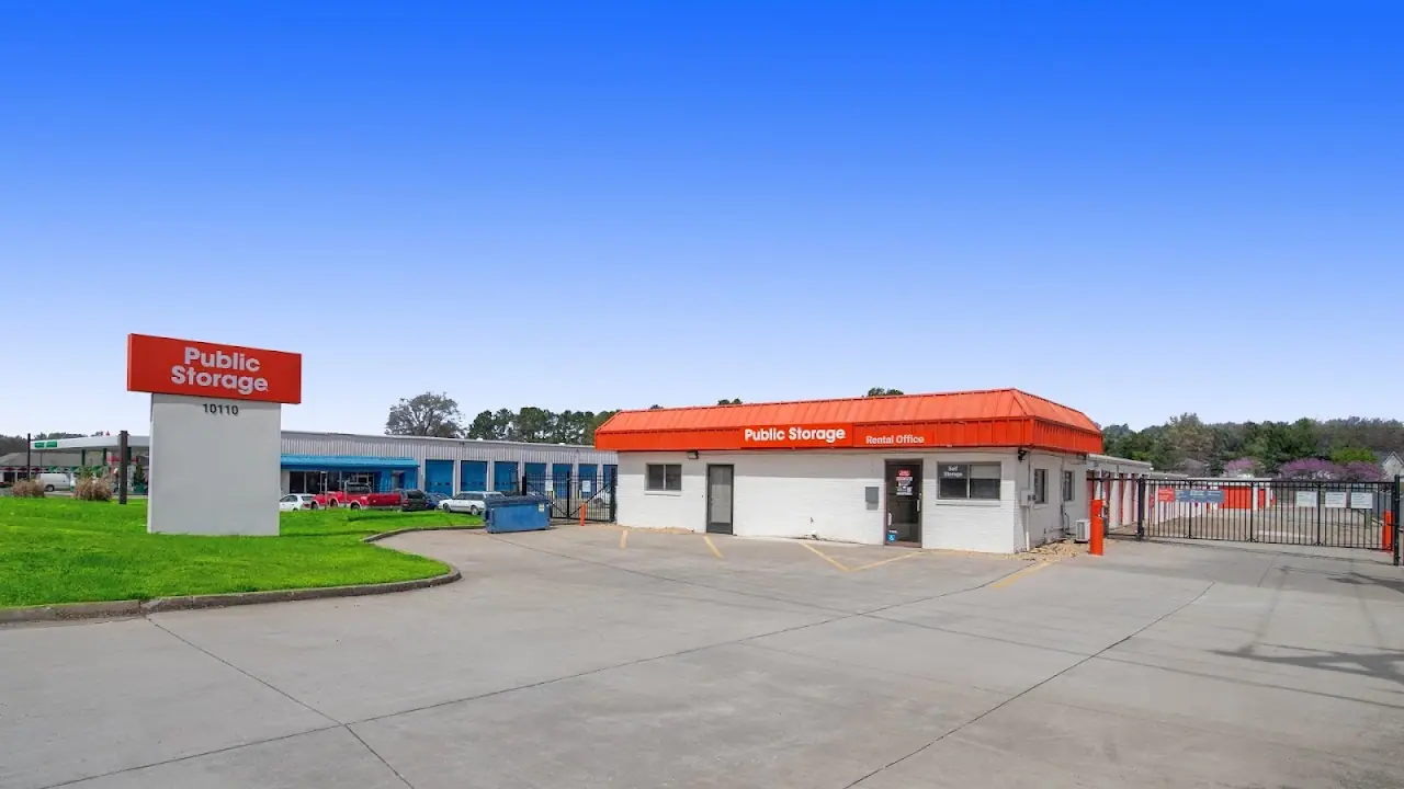 Public Storage, RV storage in North Chesterfield