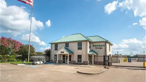 Extra Space Storage in Sugar Land, TX