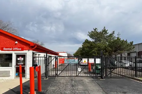 Public Storage photo 3