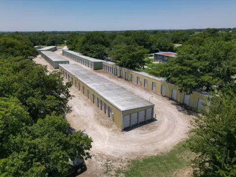 Landmark Self Storage in Granbury, TX