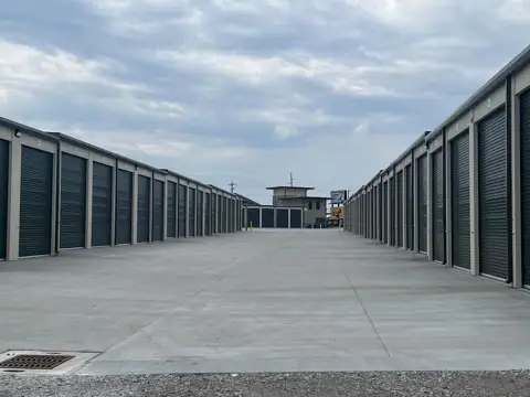 Florence Executive Boat & RV Storage photo 2