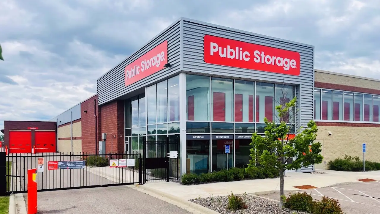 Public Storage, RV storage in Woodbury