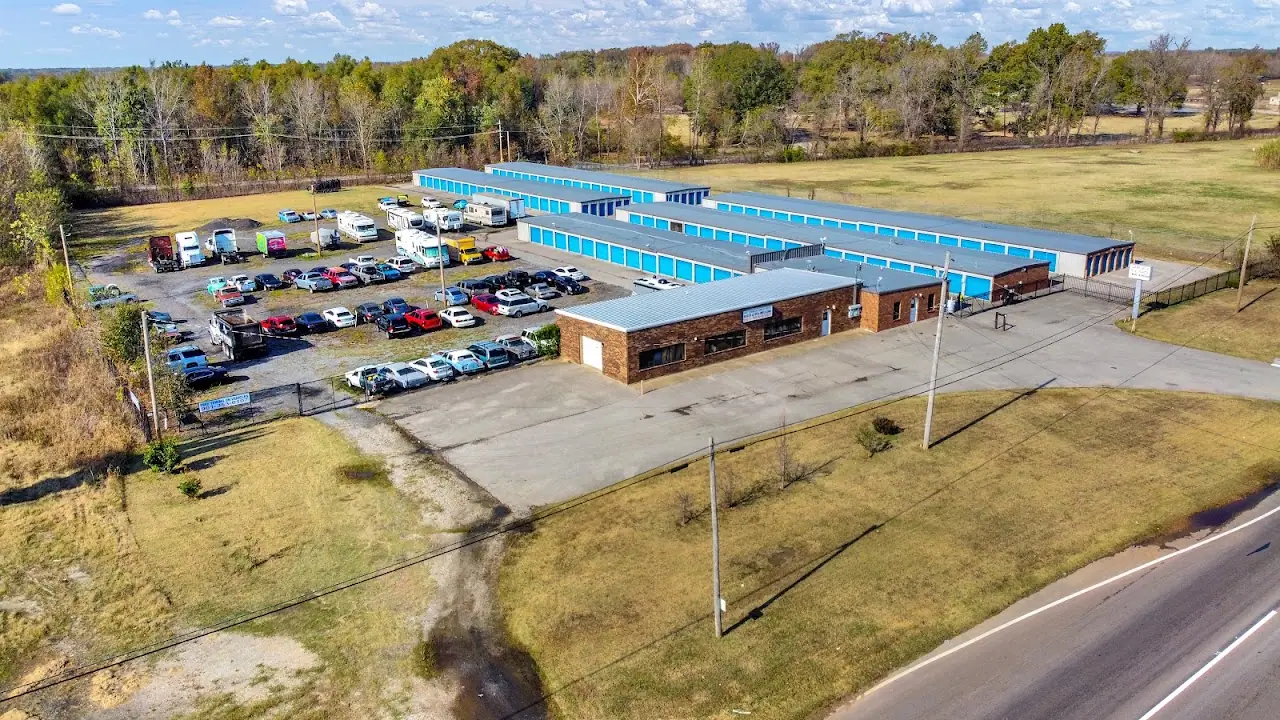 Bigger Garage Self-Storage, RV storage in Memphis