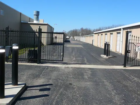 Custom Way Lock-N-Store photo 2