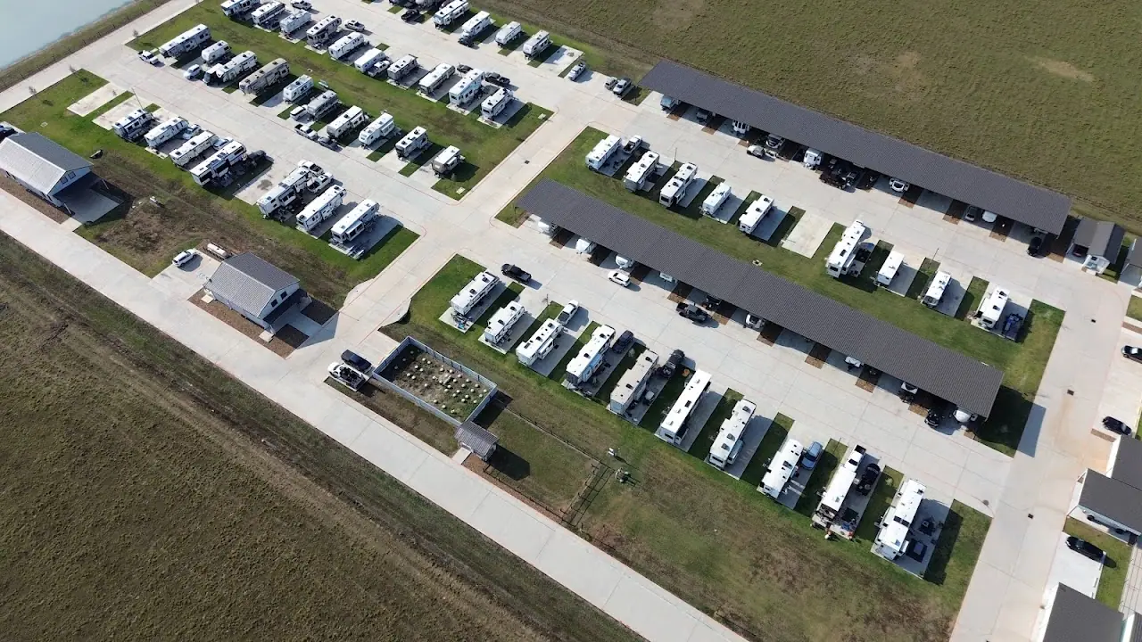 Jeske Rv Resort - Boat & Rv Storage, RV storage in Needville