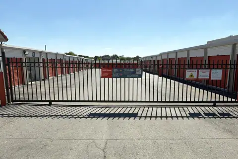 Public Storage photo 3