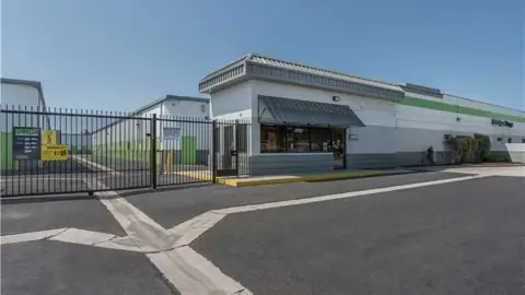 Extra Space Storage in Los Alamitos, CA