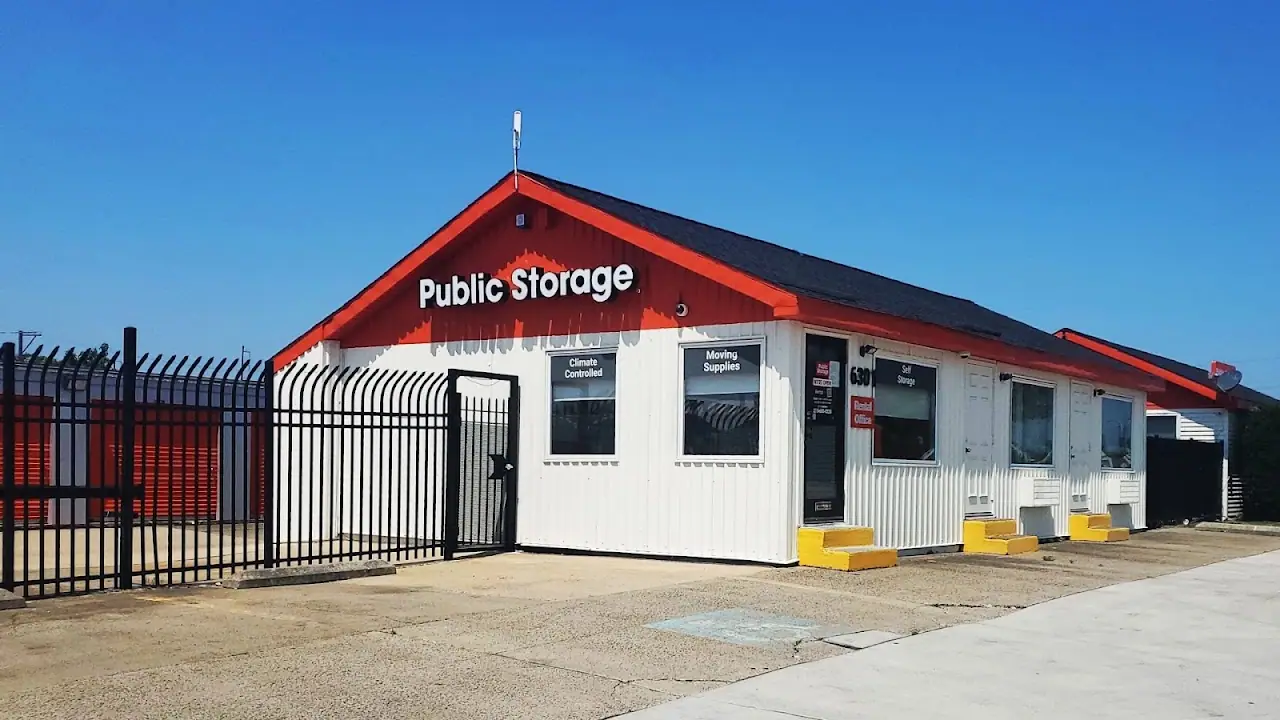 Public Storage, RV storage in Philadelphia