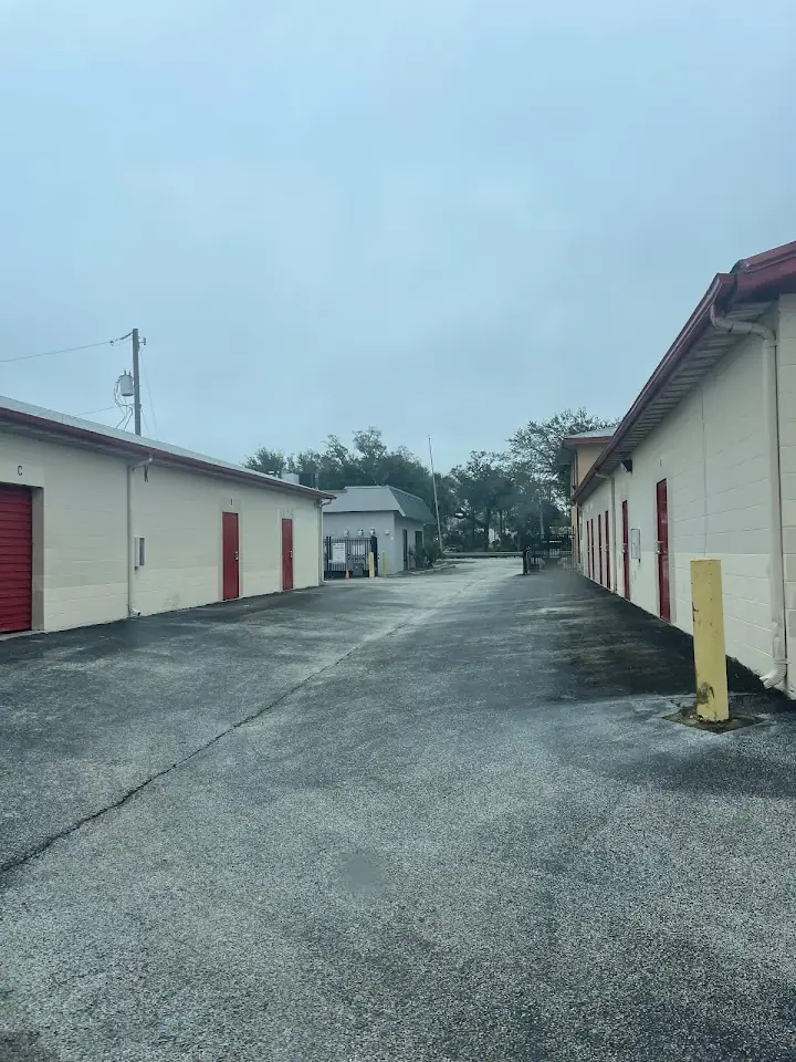 Devon Self Storage Daytona Beach, Florida, RV storage in Daytona Beach
