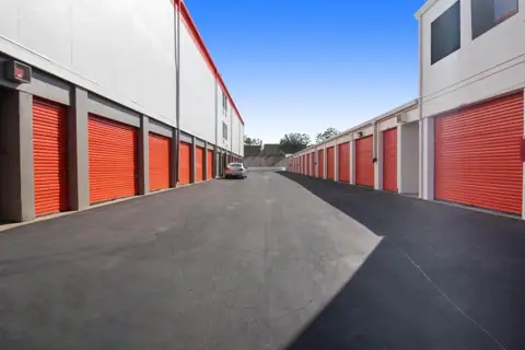 Public Storage photo 3