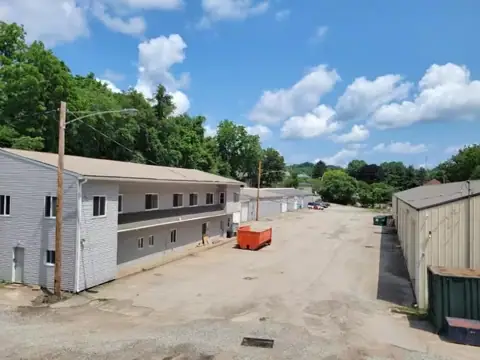 Railroad St RV & Boat Storage in Pittsburgh, PA