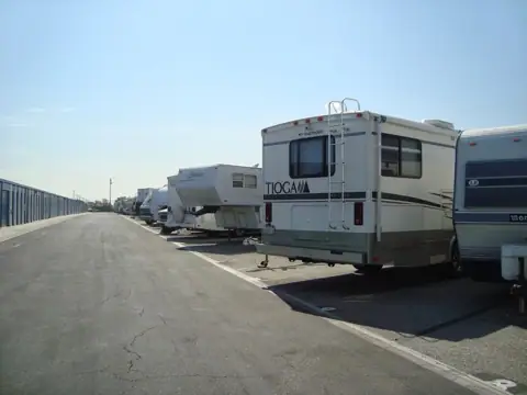 Cherry-Carson RV & Self Storage in Long Beach, CA