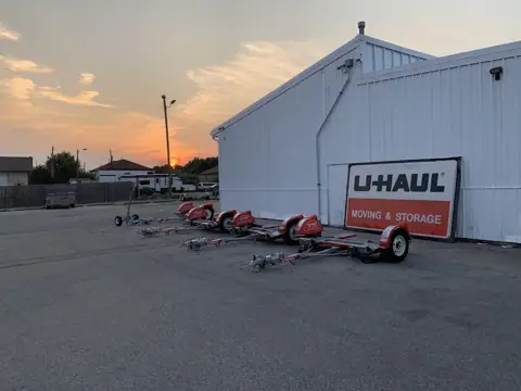 U-Haul Trailer Hitch Super Center of Castleton photo 3