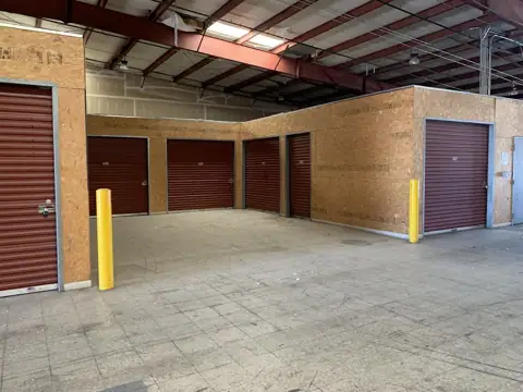 StorWise Self Storage - Pantano photo 2