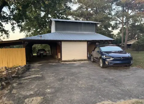 Sanders Rd RV & Car Storage photo 2