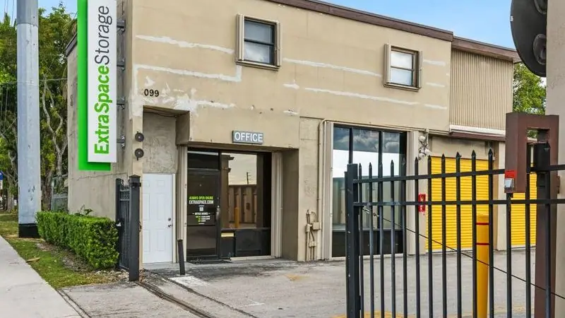 Extra Space Storage, RV storage in Delray Beach