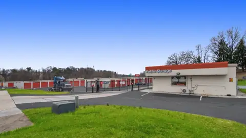 Public Storage photo 2
