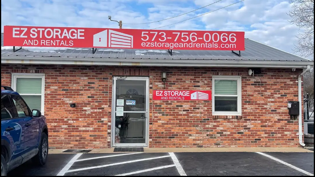 EZ Storage & Rentals, RV storage in Farmington