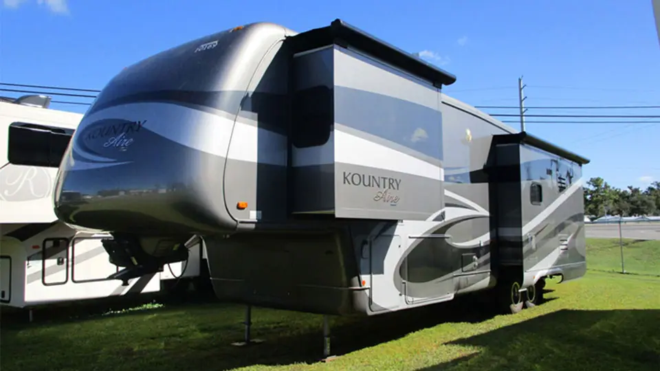 New Horizon RV, RV storage in San Mateo