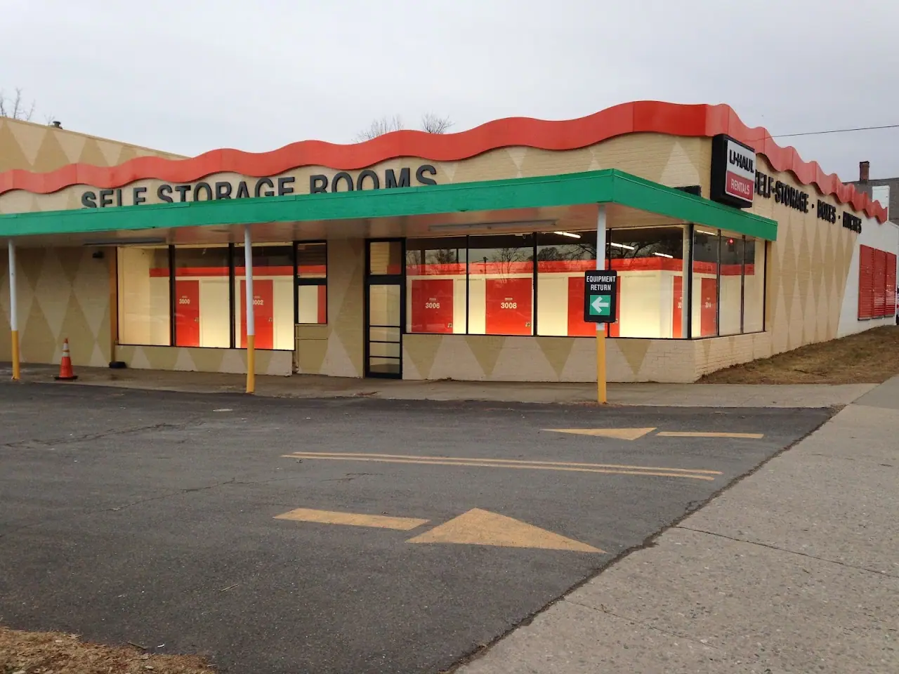 Self-Storage at U-Haul, RV storage in Danbury