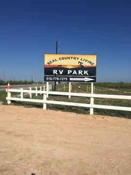 Real Country Living RV Park photo 3