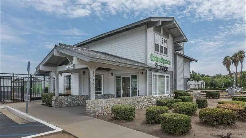 Extra Space Storage, RV storage in La Verne