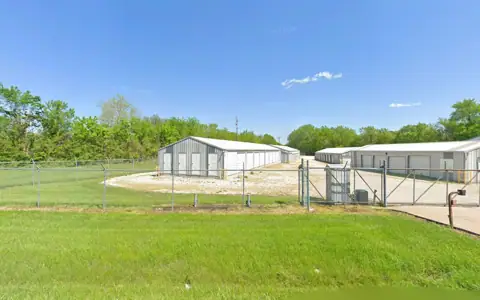 Grand Avenue Storage photo 2