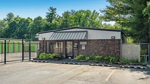 Extra Space Storage in Glastonbury, CT