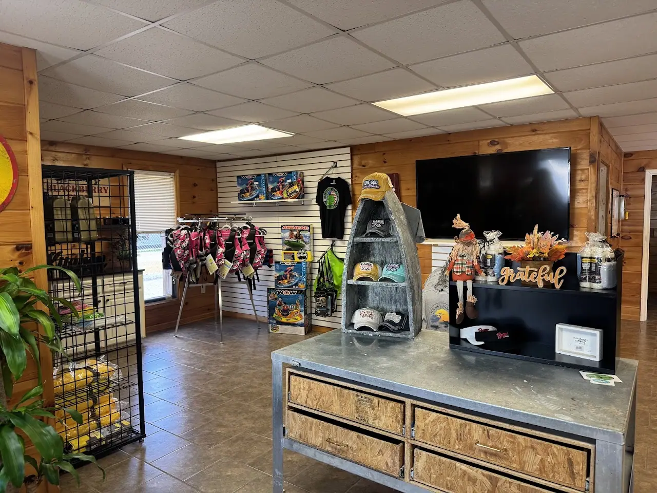 Shelby Shores Storage & Marine, RV storage in Shelby