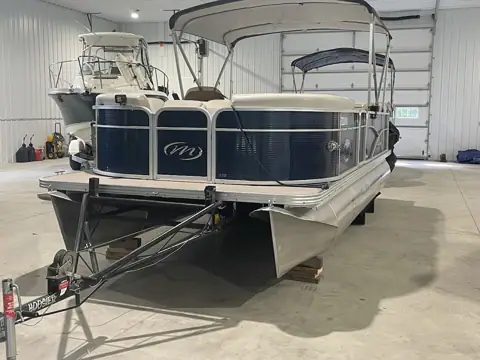 Central Maine Boat and RV Rentals in Readfield, ME