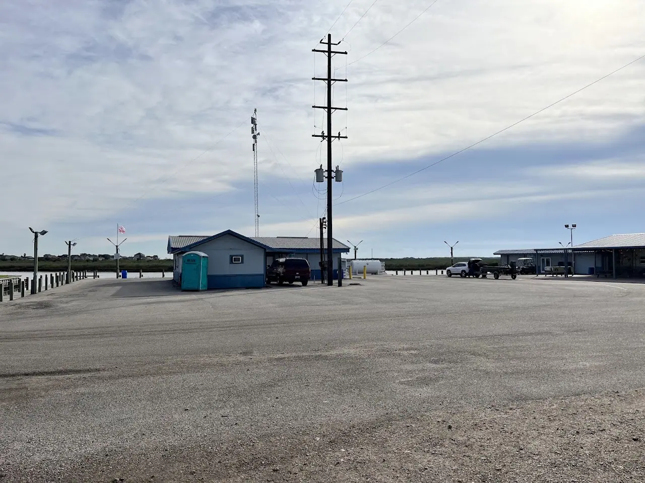 Captain Mark's Bastrop Marina, RV storage in Freeport