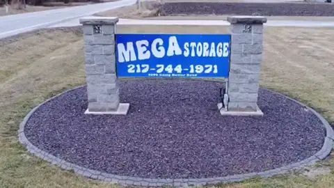 Mega Storage photo 2