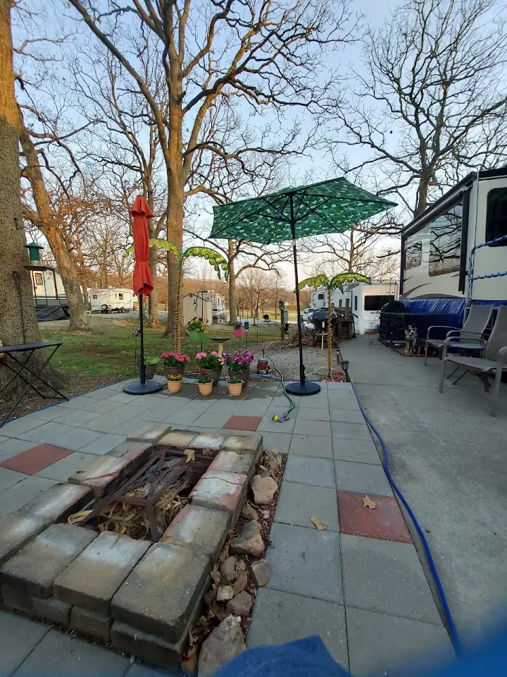 Oasis at Ozark Park - RV & Mobile Home Park, RV storage in Warsaw