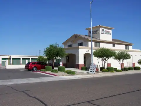 Rio Estrella Storage Solutions in Avondale, AZ