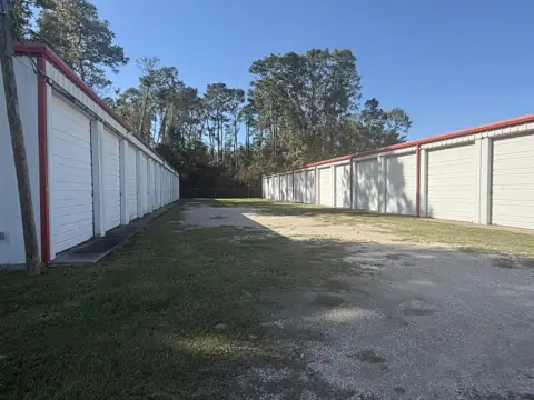 Lake Houston RV & Boat Storage in Huffman, TX